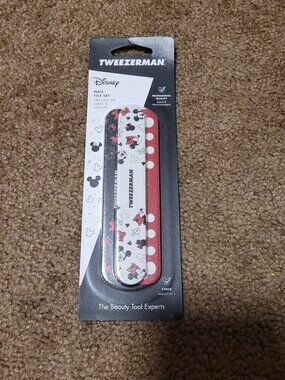 NWT! Disney Tweezerman Mickey & Minnie Mouse Ear-esistible nail file set